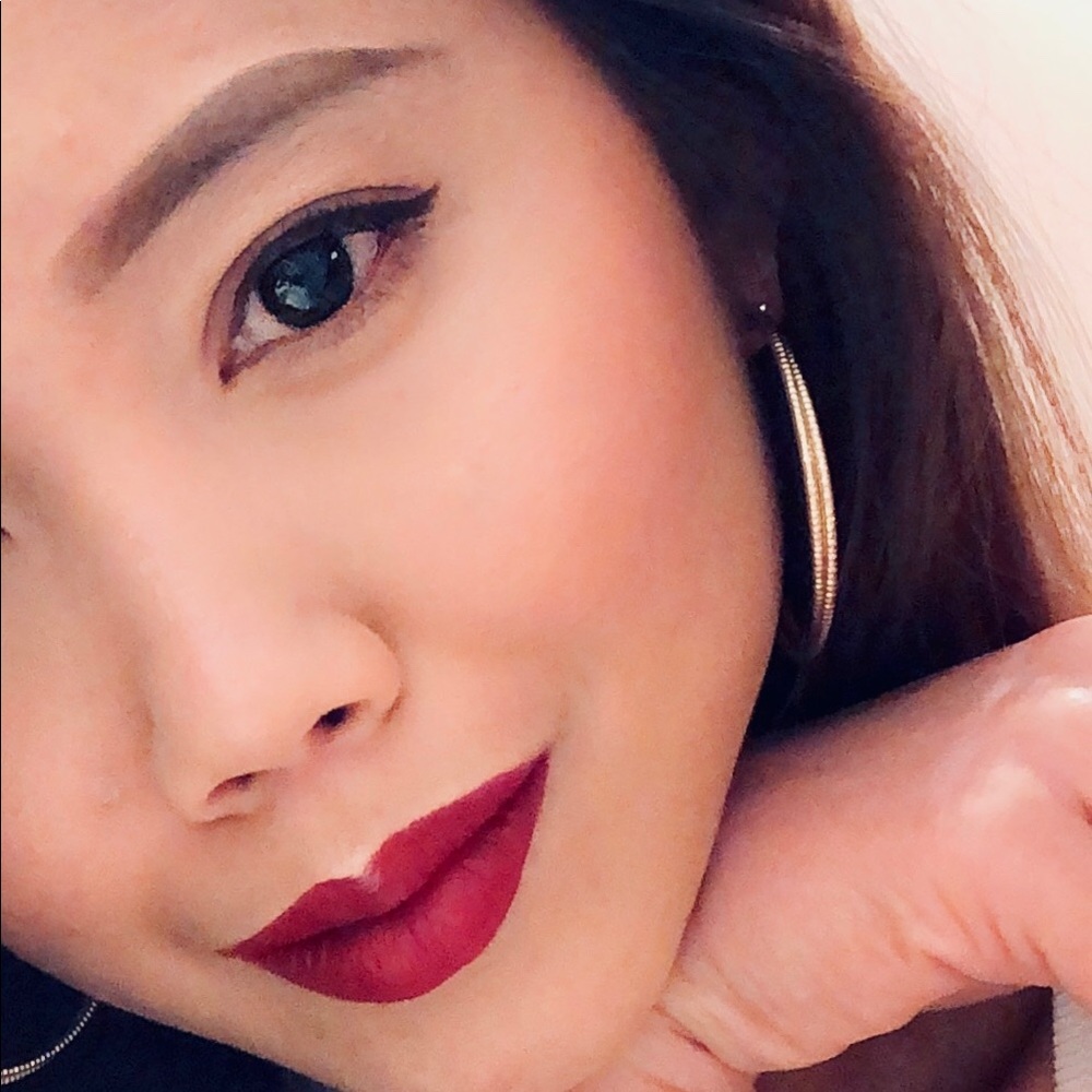 Meet your Posher, Miriam